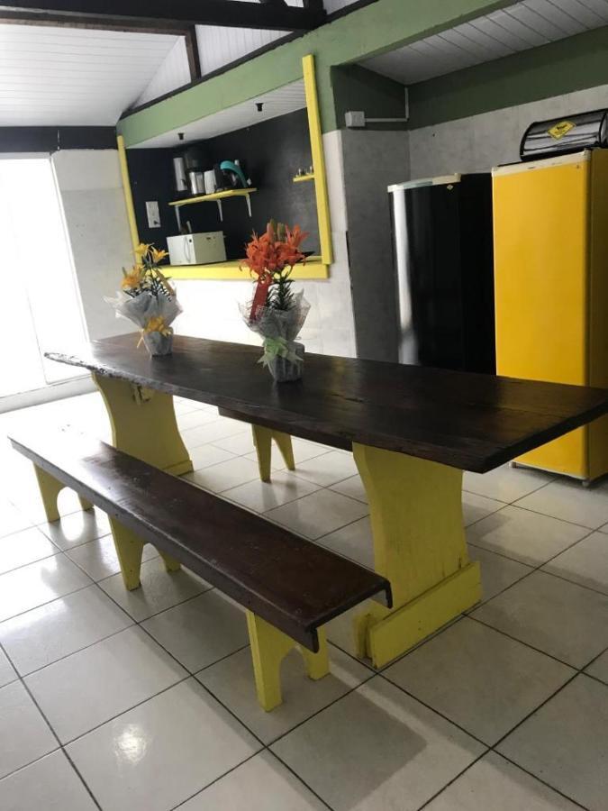 Hostel Banana House Бомбиняс Екстериор снимка