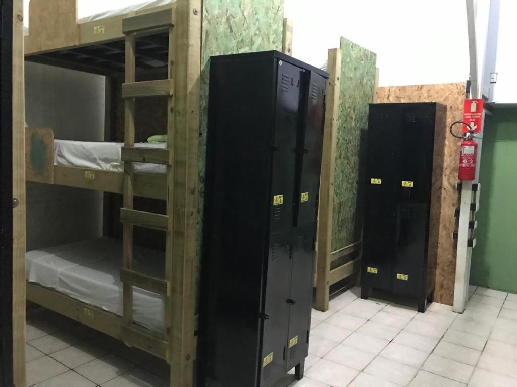 Hostel Banana House Бомбиняс Екстериор снимка