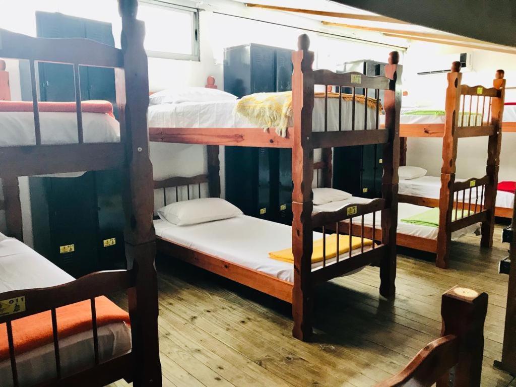 Hostel Banana House Бомбиняс Екстериор снимка
