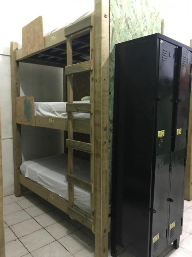 Hostel Banana House Бомбиняс Екстериор снимка